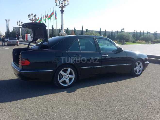 Mercedes E 200 1999, 300,000 km - 2.0 l - Gəncə