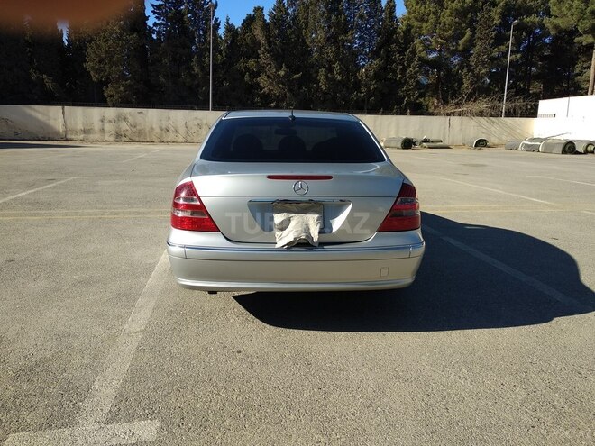 Mercedes E 320 2004, 17,756 km - 3.2 л - Sumqayıt