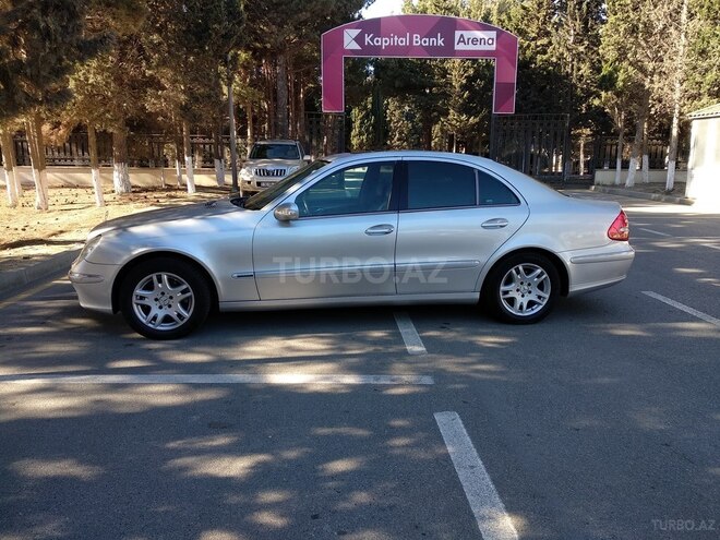 Mercedes E 320 2004, 17,756 km - 3.2 л - Sumqayıt