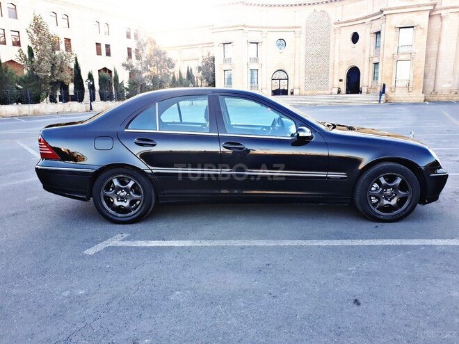 Mercedes C 240 2001, 325,000 km - 2.6 l - Bakı