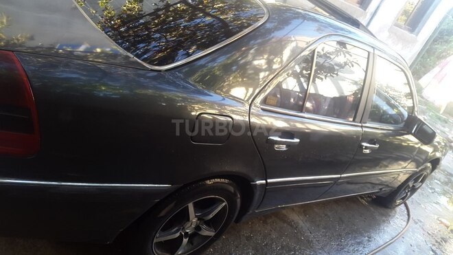 Mercedes C 200 1995, 389,000 km - 2.0 l - Bakı