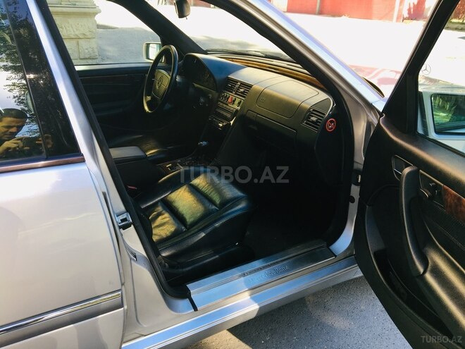 Mercedes C 240 2000, 121,000 km - 2.4 l - Bakı