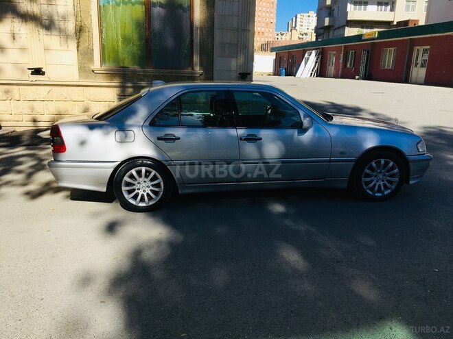 Mercedes C 240 2000, 121,000 km - 2.4 l - Bakı