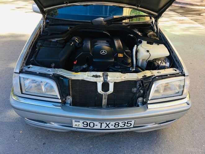 Mercedes C 240 2000, 121,000 km - 2.4 l - Bakı