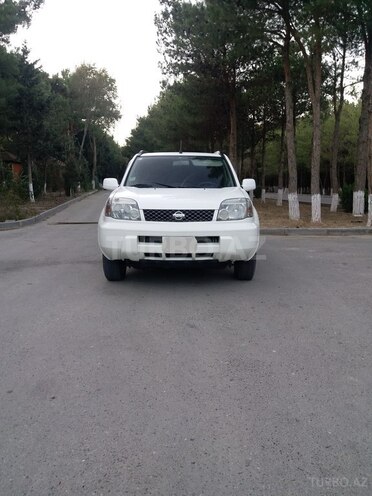 Nissan X-Trail 2000, 283,400 km - 2.0 l - Bakı