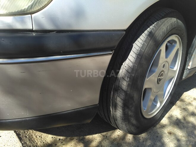Opel Omega 1996, 390,000 km - 2.0 л - Şirvan