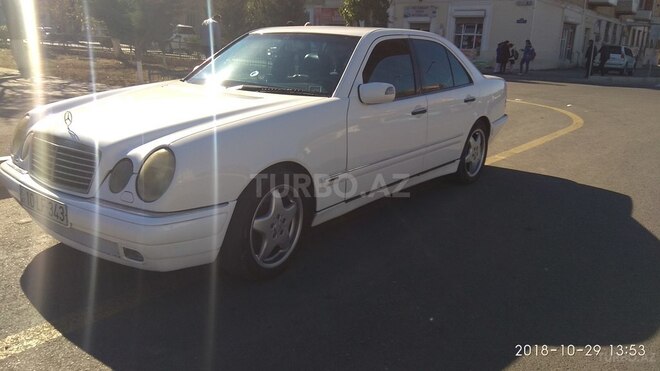 Mercedes E 320 1997, 250,000 km - 3.2 л - Sumqayıt