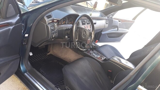 Mercedes E 200 1996, 324,780 km - 2.0 l - Bakı