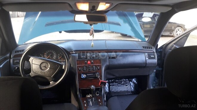 Mercedes E 200 1996, 324,780 km - 2.0 l - Bakı