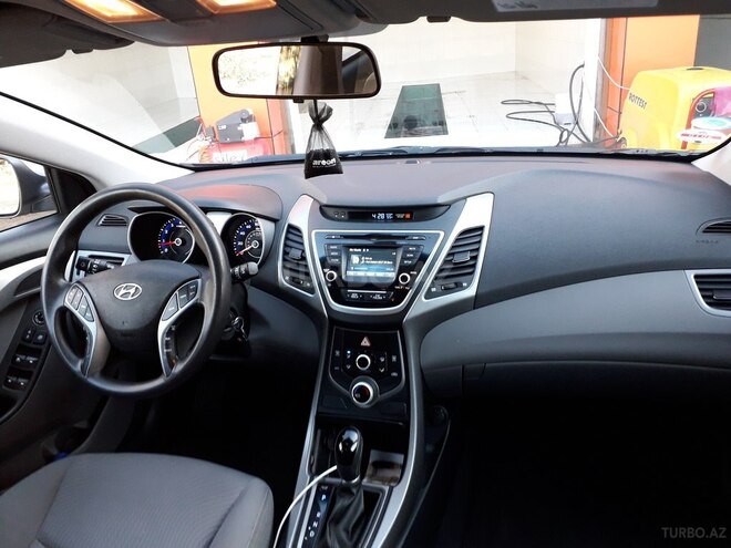 Hyundai Elantra 2014, 68,000 km - 1.8 l - Qusar