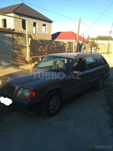 Mercedes E 250 1994, 495,000 km - 2.5 l - Bakı