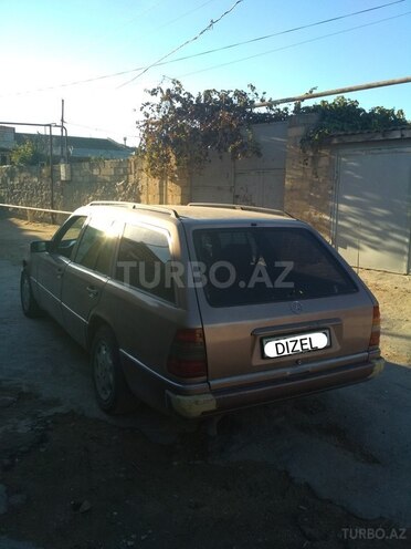 Mercedes E 250 1994, 495,000 km - 2.5 l - Bakı