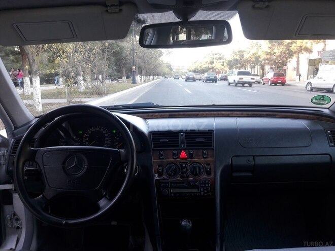 Mercedes C 180 1998, 325,000 km - 1.8 l - Sumqayıt