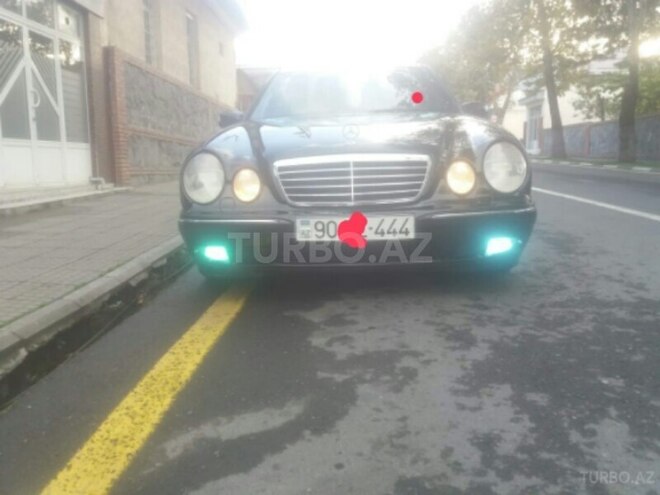 Mercedes E 270 2000, 404,000 km - 2.7 l - Bakı
