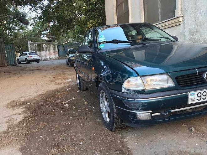 Opel Astra 1997, 334,000 km - 1.6 l - Bakı