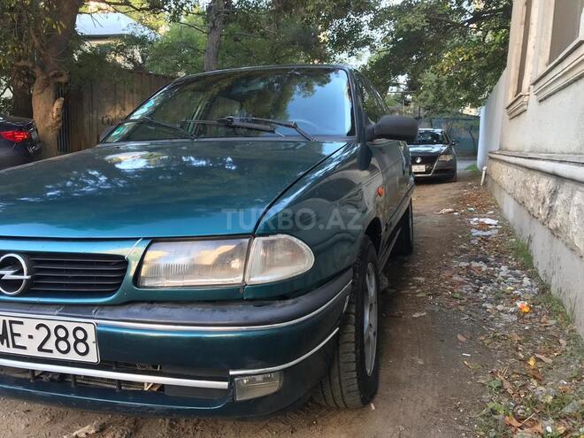 Opel Astra 1997, 334,000 km - 1.6 l - Bakı
