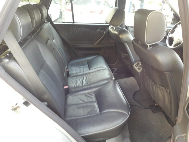 Mercedes E 270 2001, 223,000 km - 2.7 l - Bakı