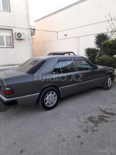 Mercedes E 230 1990, 360,000 km - 2.3 л - Bakı