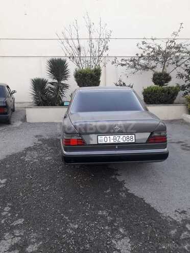 Mercedes E 230 1990, 360,000 km - 2.3 л - Bakı