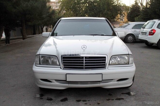 Mercedes C 180 1997, 271,256 km - 1.8 l - Bakı