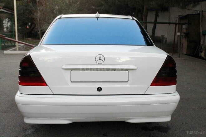 Mercedes C 180 1997, 271,256 km - 1.8 l - Bakı