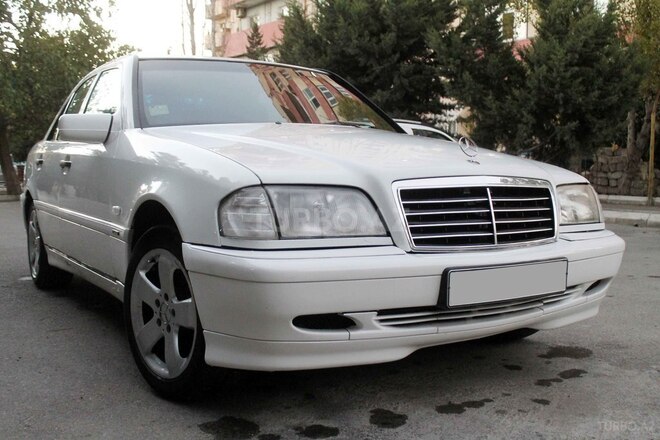 Mercedes C 180 1997, 271,256 km - 1.8 l - Bakı