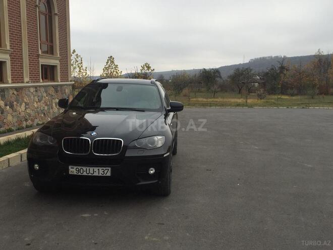 BMW X6 M 2011, 220,000 km - 3.0 l - Qusar
