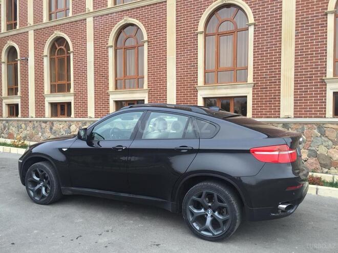 BMW X6 M 2011, 220,000 km - 3.0 l - Qusar
