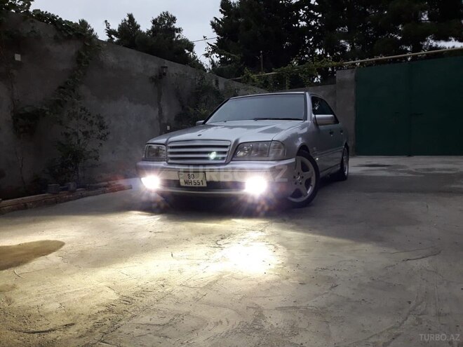 Mercedes C 240 2000, 236,085 km - 2.4 l - Bakı