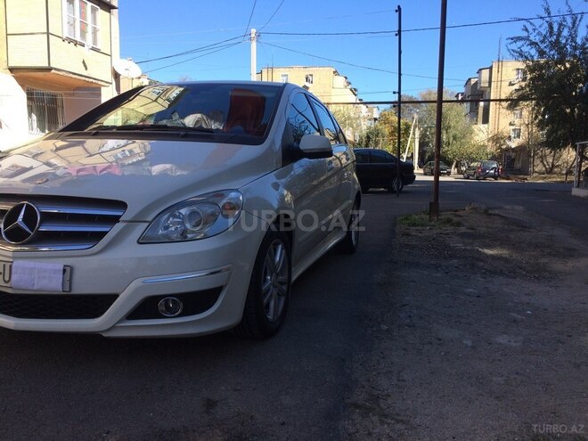 Mercedes B 170 2008, 121,000 km - 1.7 l - Bakı