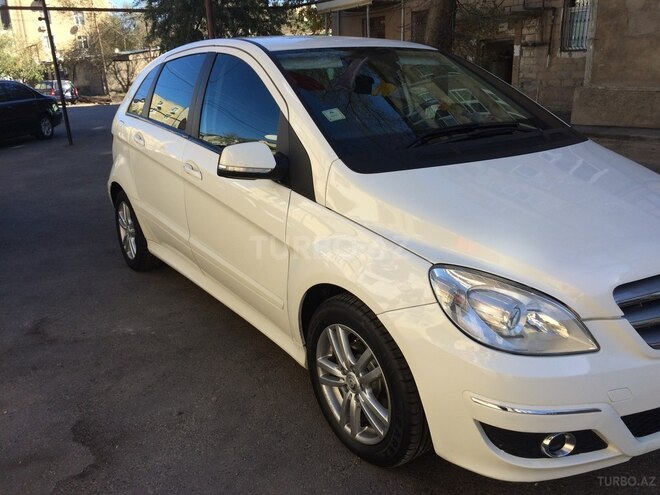 Mercedes B 170 2008, 121,000 km - 1.7 l - Bakı