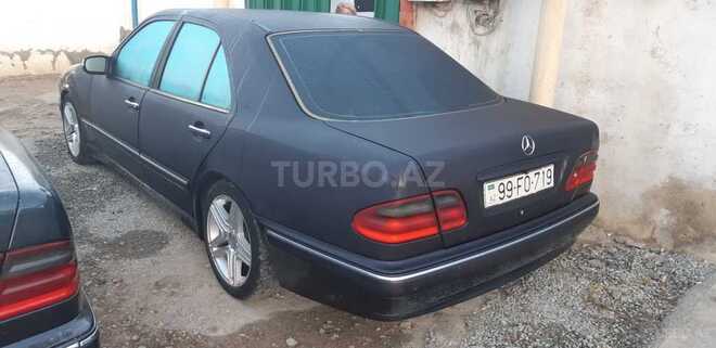 Mercedes E 220 2000, 367,000 km - 2.2 l - Bakı