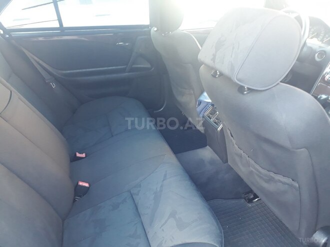 Mercedes E 240 1999, 318,000 km - 2.4 л - Sumqayıt