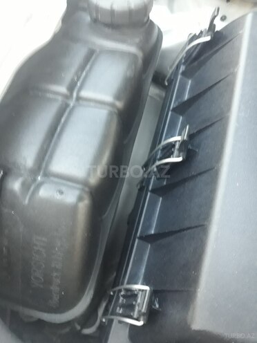 Mercedes E 240 1999, 318,000 km - 2.4 л - Sumqayıt