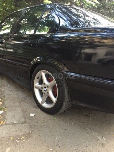 BMW 318 1992, 444,000 km - 1.8 l - Bakı