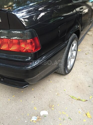 BMW 318 1992, 444,000 km - 1.8 l - Bakı