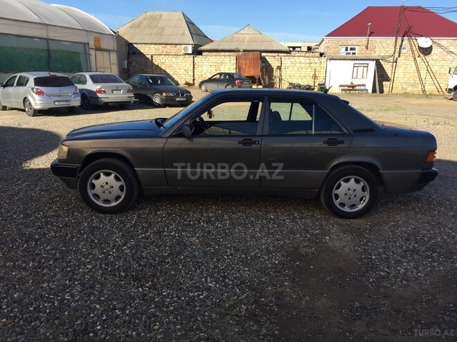 Mercedes 190 1991, 325,000 km - 2.0 l - Bakı