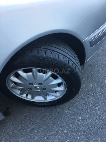Mercedes E 270 2000, 245,885 km - 2.7 l - Bakı