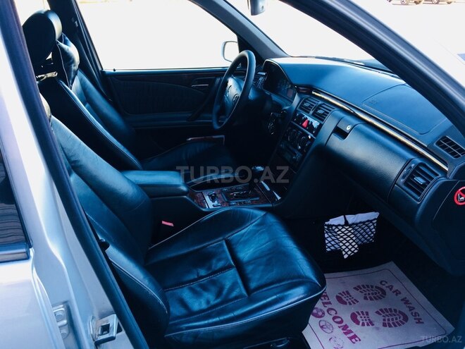 Mercedes E 270 2000, 245,885 km - 2.7 l - Bakı