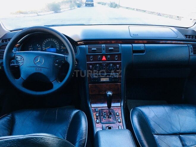 Mercedes E 270 2000, 245,885 km - 2.7 l - Bakı