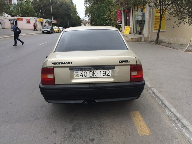 Opel Vectra 1993, 239,200 km - 1.9 l - Bakı