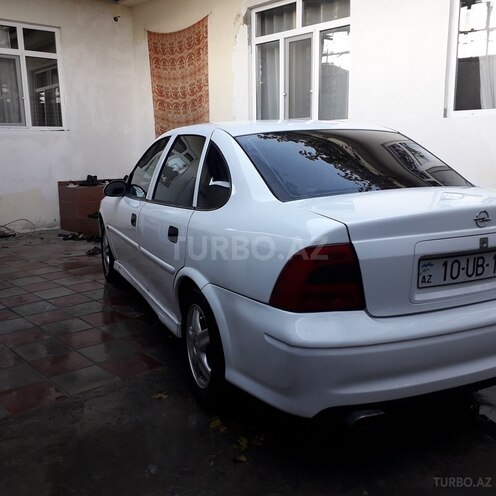 Opel Vectra 2000, 256,000 km - 1.8 л - Bakı
