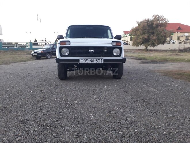 LADA (VAZ) Niva 2015, 40,000 km - 1.7 л - Qazax