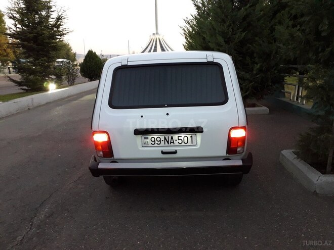 LADA (VAZ) Niva 2015, 40,000 km - 1.7 л - Qazax