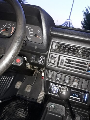 LADA (VAZ) Niva 2015, 40,000 km - 1.7 л - Qazax