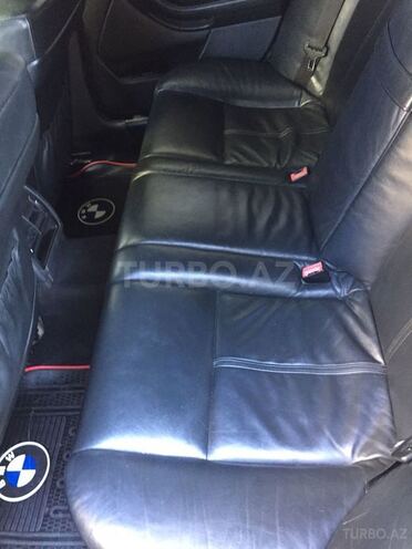 BMW 525 2002, 254,000 km - 2.5 l - Bakı