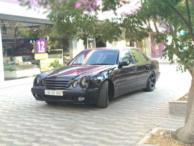 Mercedes E 240 2000, 214,000 km - 2.4 l - Bakı
