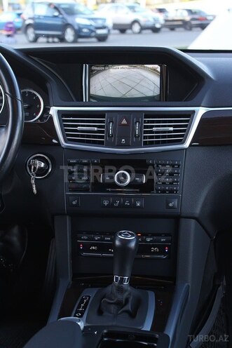 Mercedes E 250 2009, 106,000 km - 2.2 l - Bakı