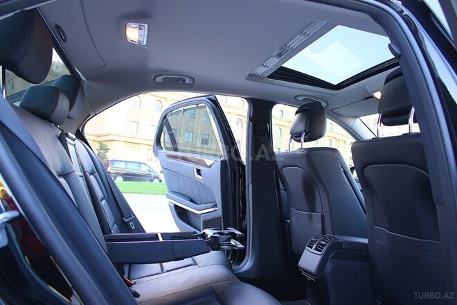 Mercedes E 250 2009, 106,000 km - 2.2 l - Bakı