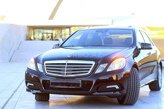 Mercedes E 250 2009, 106,000 km - 2.2 l - Bakı